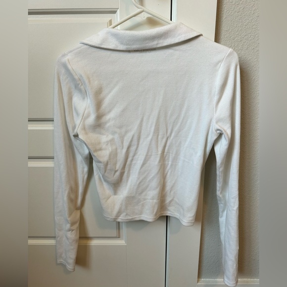 Abercrombie & Fitch Ribbed Long Sleeve Collared Crop Top - Picture 2 of 2